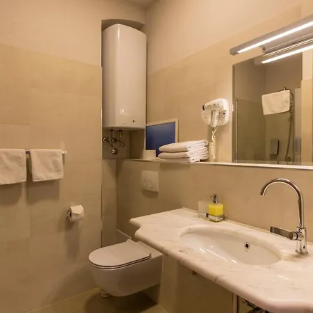 Gasthuis Tifani Luxury 4*