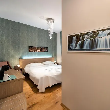 Tifani Luxury Penzion 4*