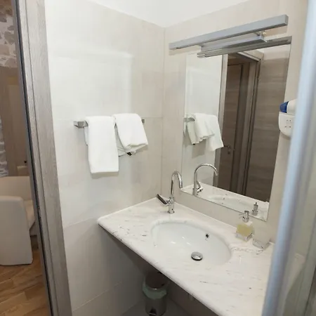 Tifani Luxury Penzion 4*