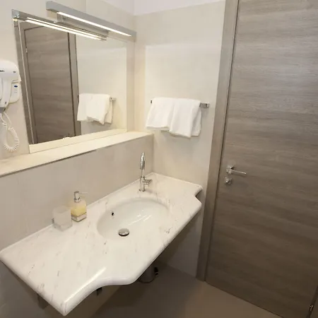 Tifani Luxury 4* Спліт