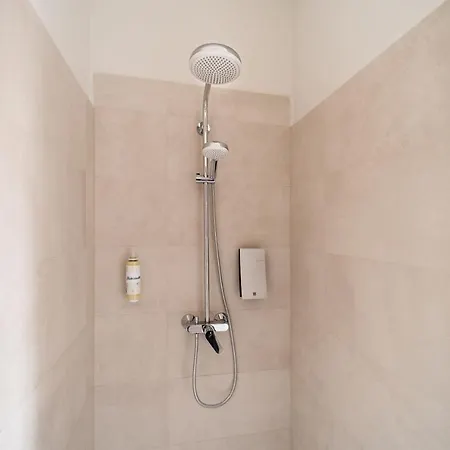 Tifani Luxury Split