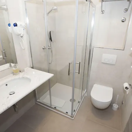 Tifani Luxury