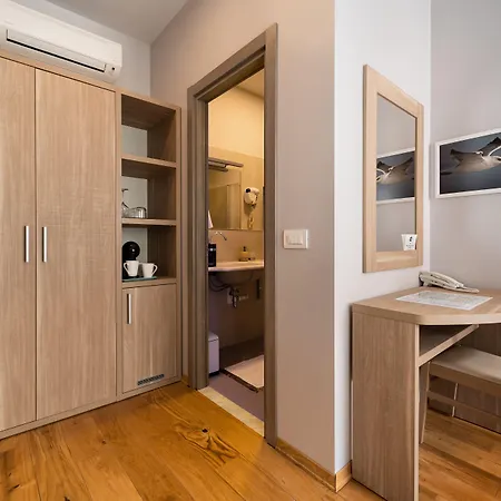 Gostinjska kuća Tifani Luxury 4*