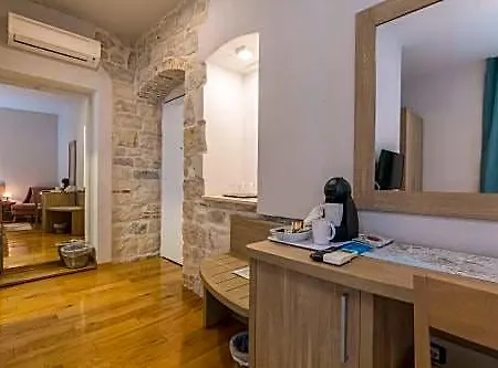 Tifani Luxury 4* Split