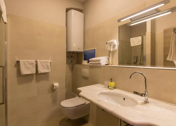 Konukevi Tifani Luxury 4*