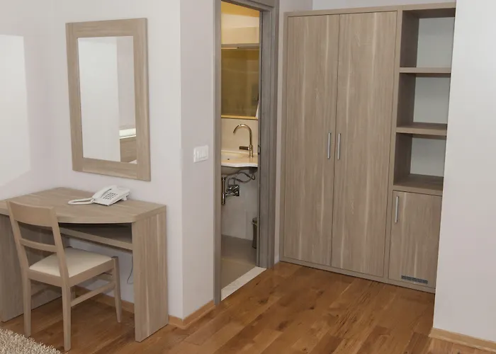 Konukevi Tifani Luxury 4*