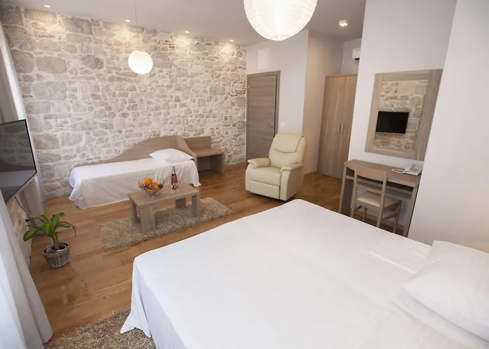 Tifani Luxury Konukevi