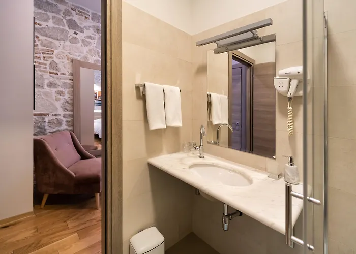 Konukevi Tifani Luxury