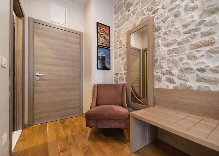 Tifani Luxury Konukevi Split